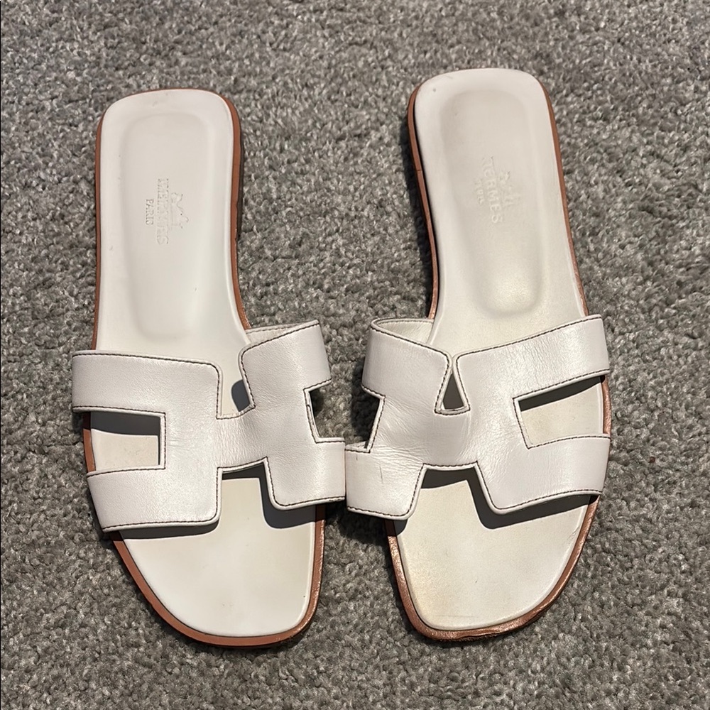 Hermes sandals 
Size 37